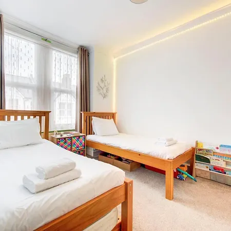 Guestready - Tranquility Near Shepherd'S Bush London Exterior photo